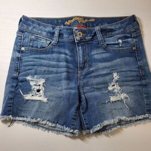 Arizona Jeans Juniors Size 5 Blue Denim Distressed Shorts Women's‎